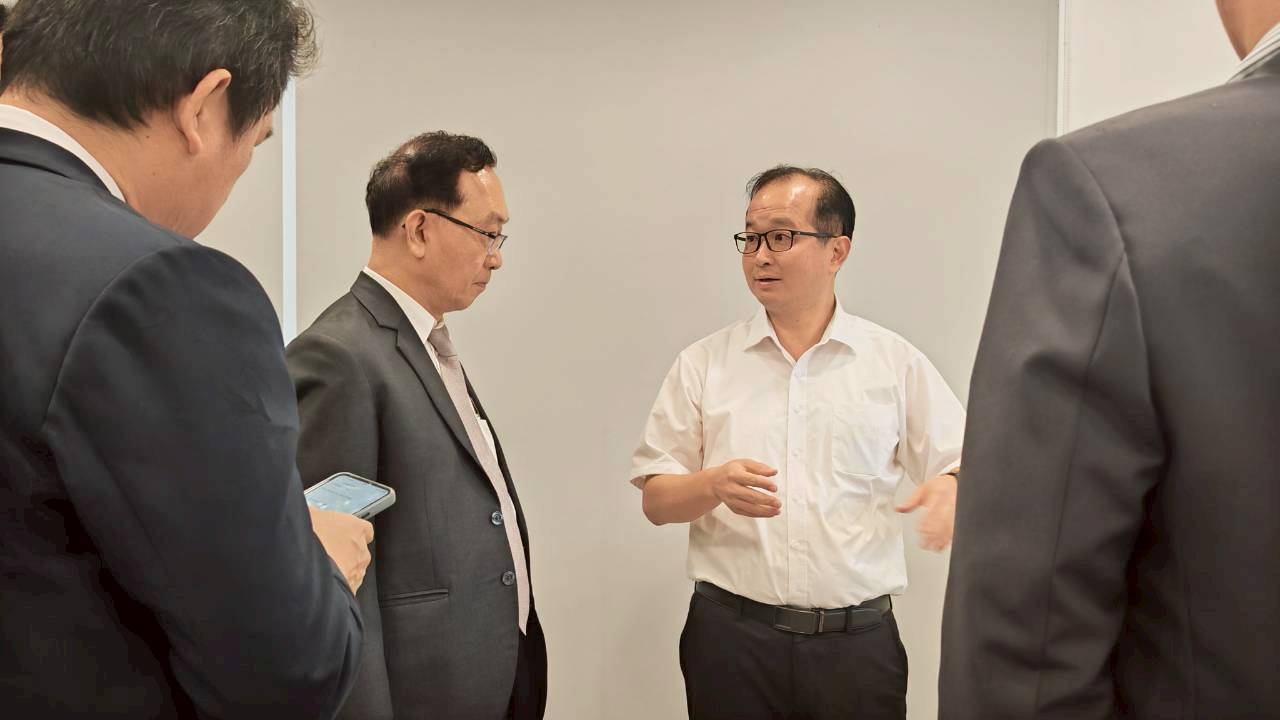 LINE_ALBUM_5112026_260514_69